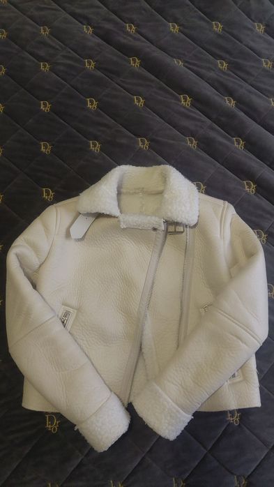 Жіноча дублянка S