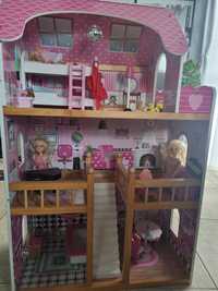 Duży domek dla Barbie
