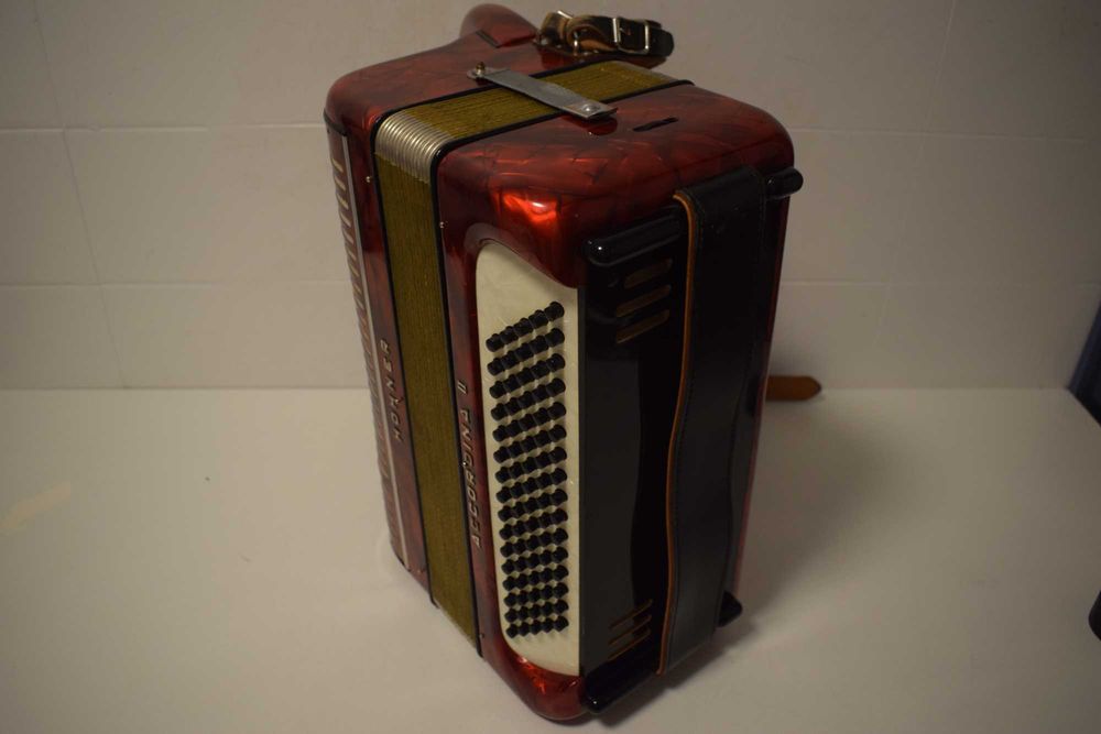 Acordeao Hohner acordina 2 Voz. N 261