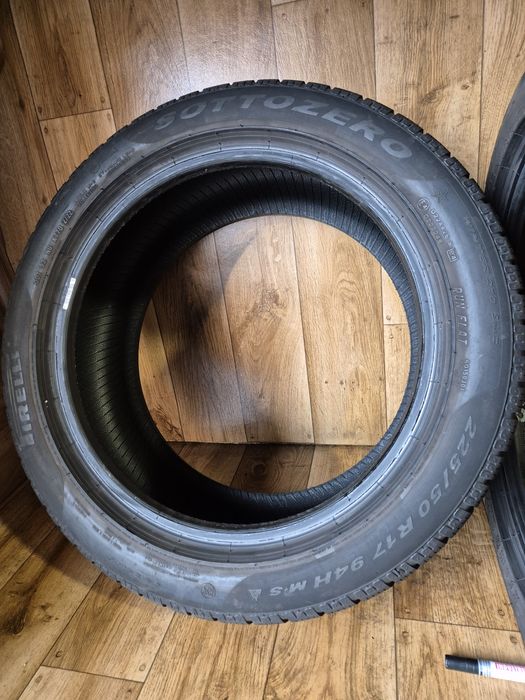 225/50/17 Pirelli para zima 6,5mm 22r RSC RunFlat ssr