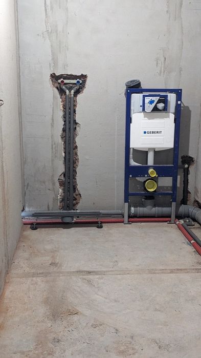 Сантехнік. Працюємо швидко, обережно і якісно!)