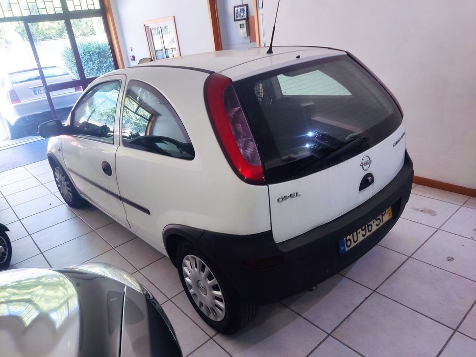 Opel corsa c 1.7dti comercial