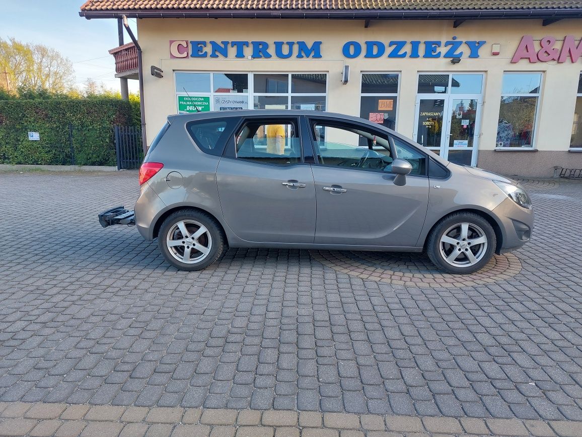 Opel Meriva 1,4,140 KM, z wysuwanym bagażnikiem drugie koła gratis