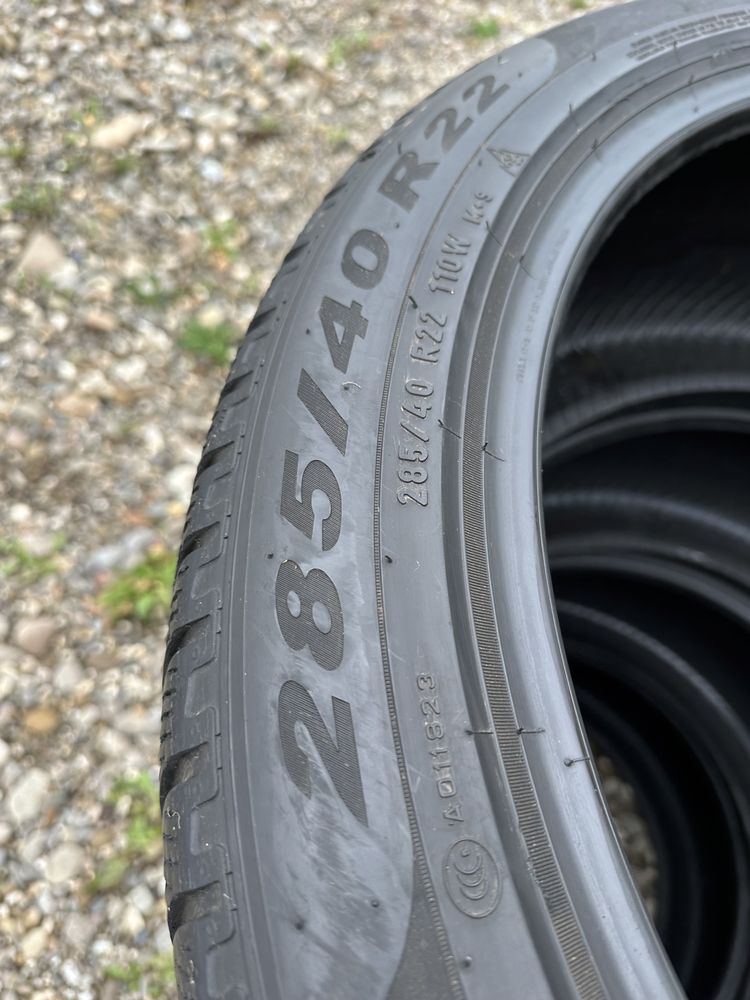 325/35/22 285/40/22 Pirelli Scorpion Winter