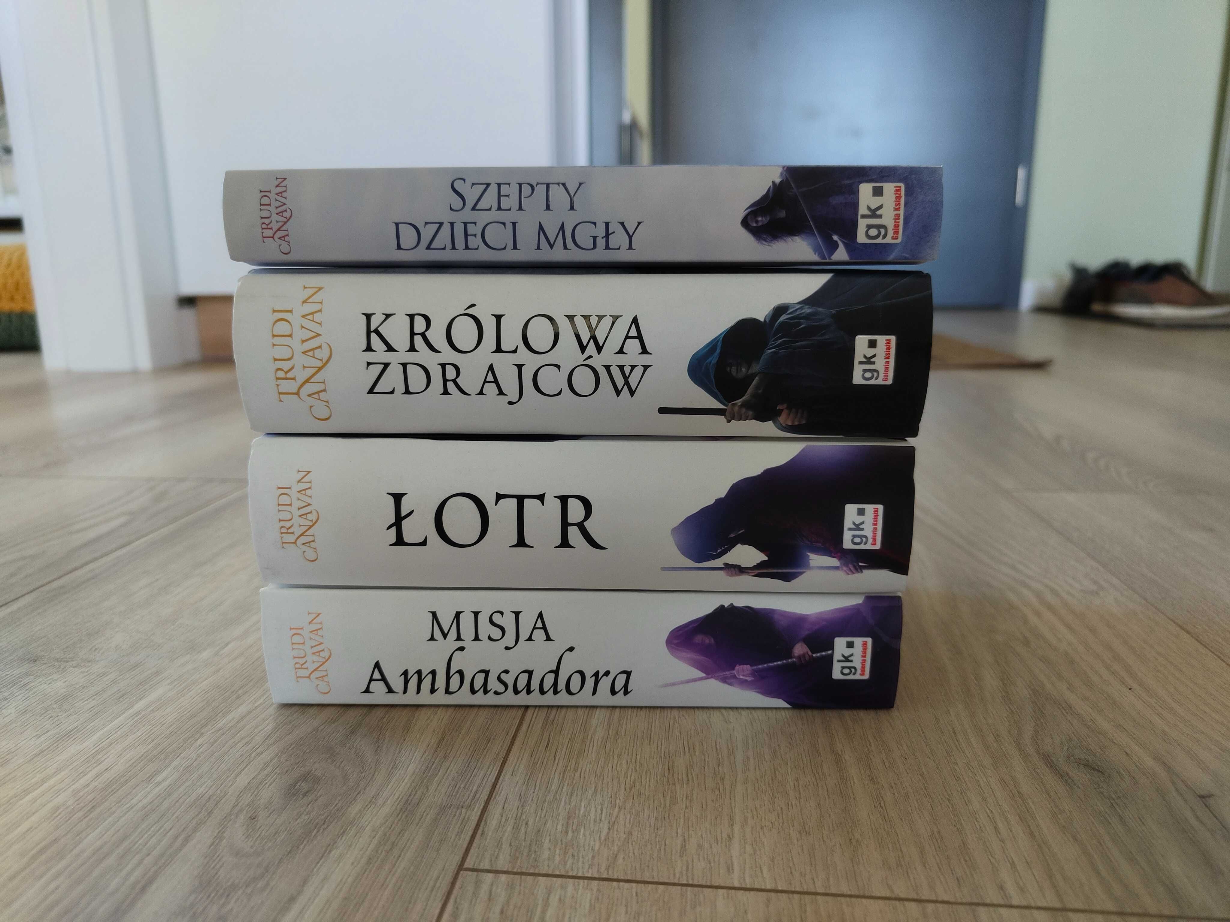 Trylogia Czarnego Maga + Szepty dzieci mgły - Trudi Canavan