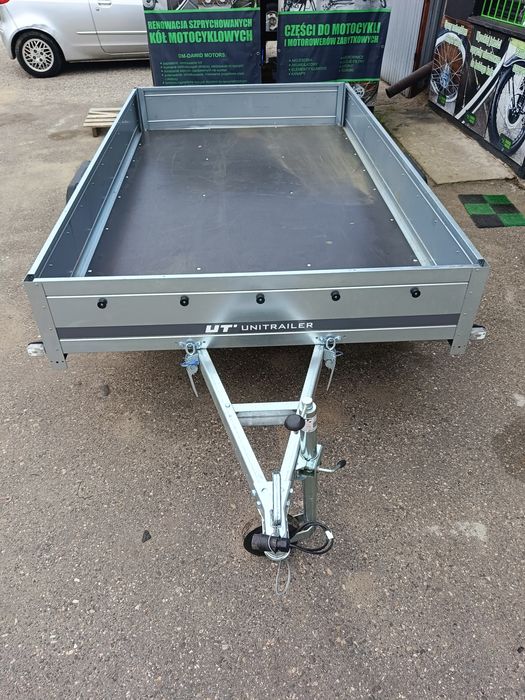 Przyczepa lekka wynajem 2025 tanio plandeka transport 264x150kiper