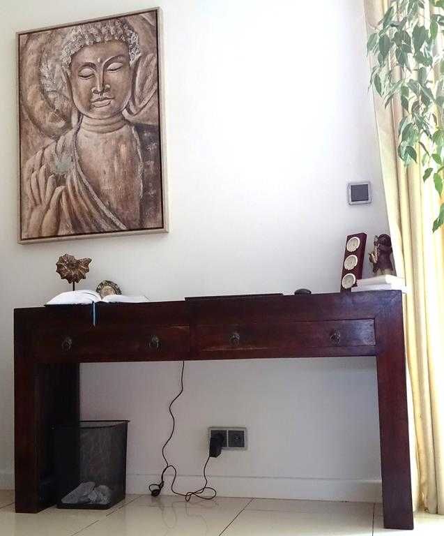 Indyjska toaletka lub biurko z drewna egzotycznego palisander (140x35)
