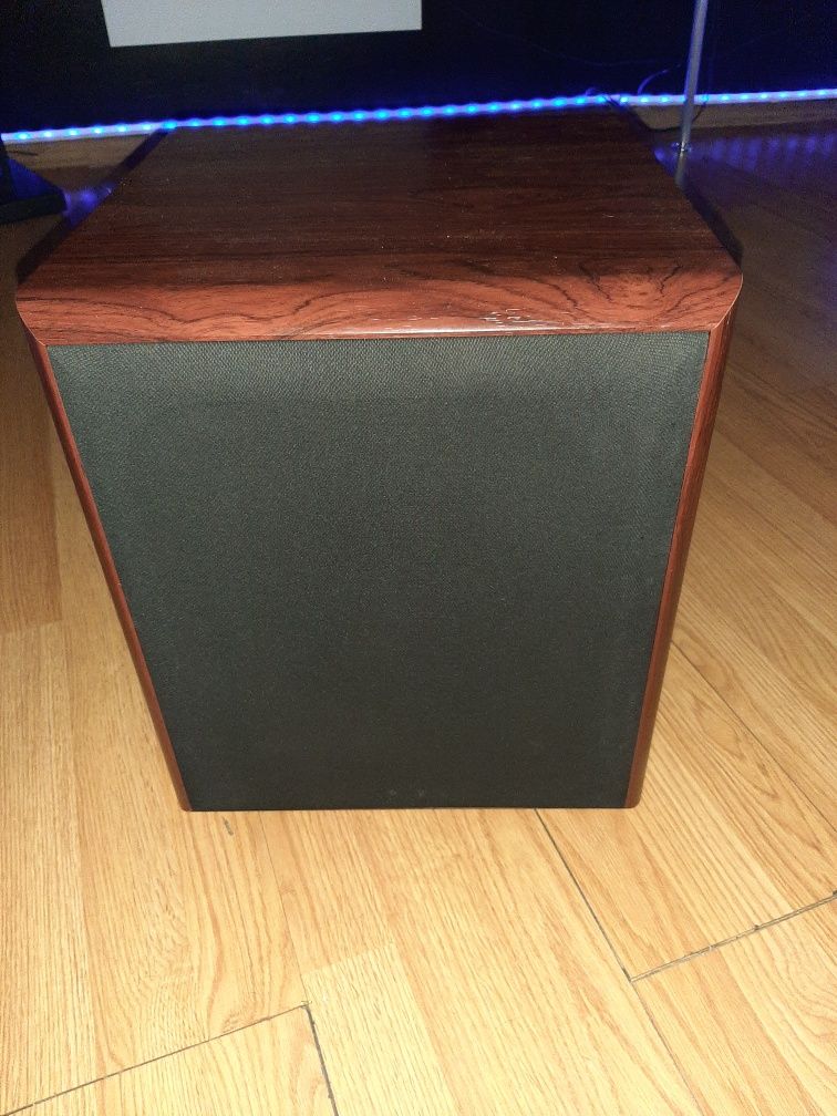 Subwoofer aktywny rubicon R 10 250w
