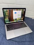 Macbook pro 13 2019 i5 1.4-3.2/ 8GB / 128gb/ 93% АКБ / Touch Bar