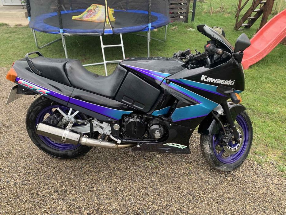 Kawasaki GPX600R 600r