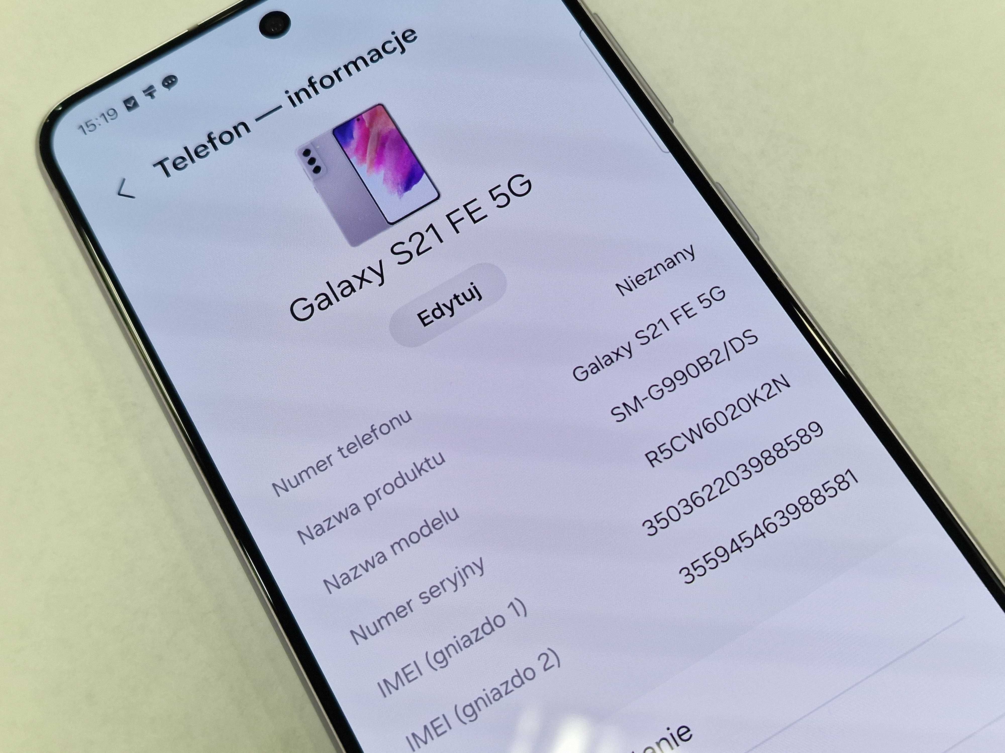 Samsung Galaxy S21 FE 5G/ 6GB/ 128GB/ Lavender/ Grade A/ + ładowarka
