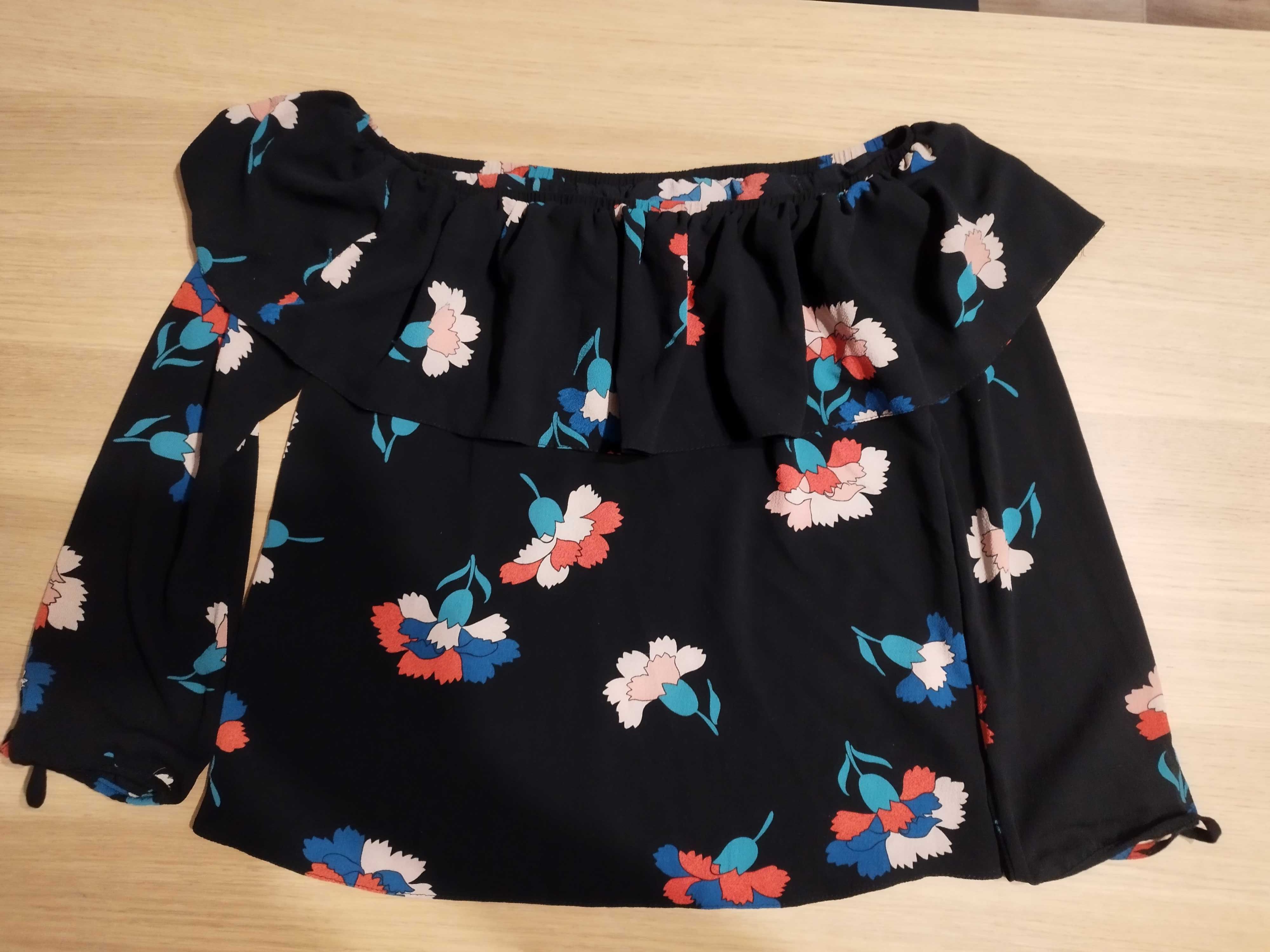 Bluzka hiszpanka czarna w kwiaty 34/36 Primark