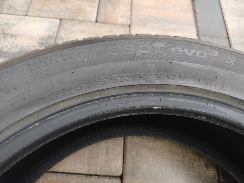Opony zimowe Hankook 4 szt jeden sezon 2024r