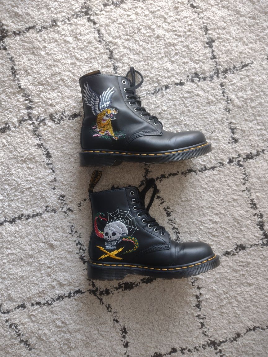 Dr Martens martensy naszywki nadruk vintage retro 40