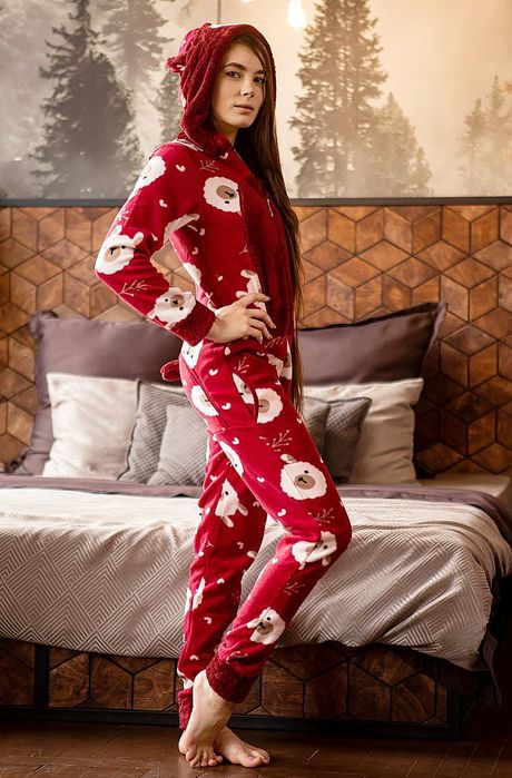 Новорічний різдвяний подарунок для дівчини/дружини піжама Попожама.