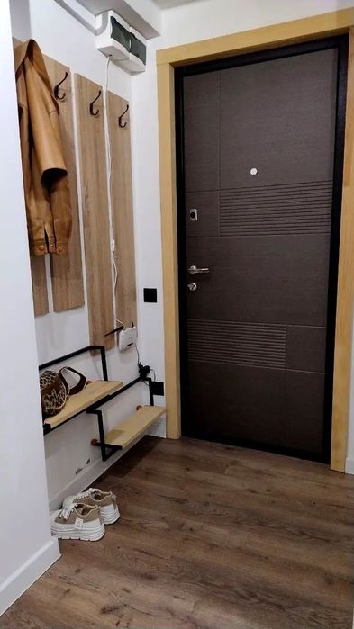 Здам 1 к квартиру Дарницька площа,Лівий берег,метро Дарниця