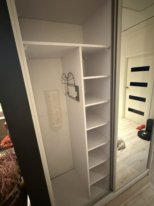 Szafa na wymiar, drzwi przesuwne