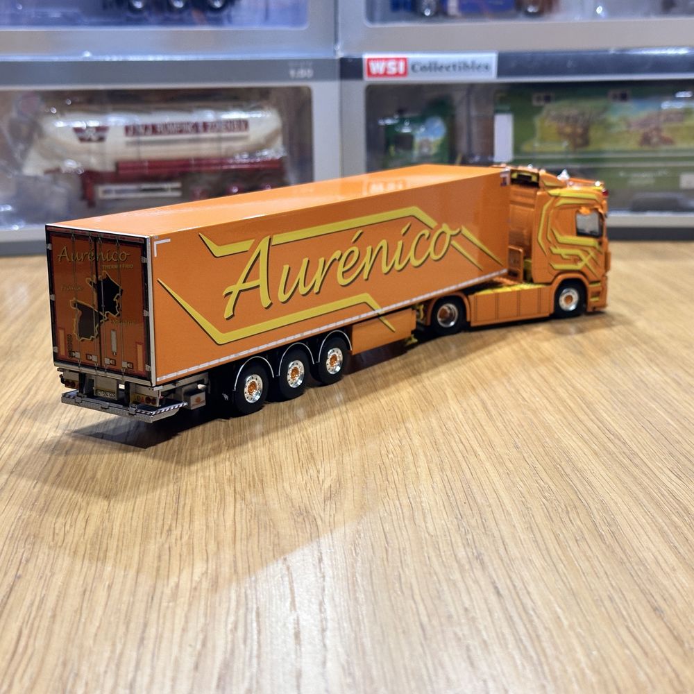 Model 1:50 WSI Scania R Normal 4x2 + naczepa