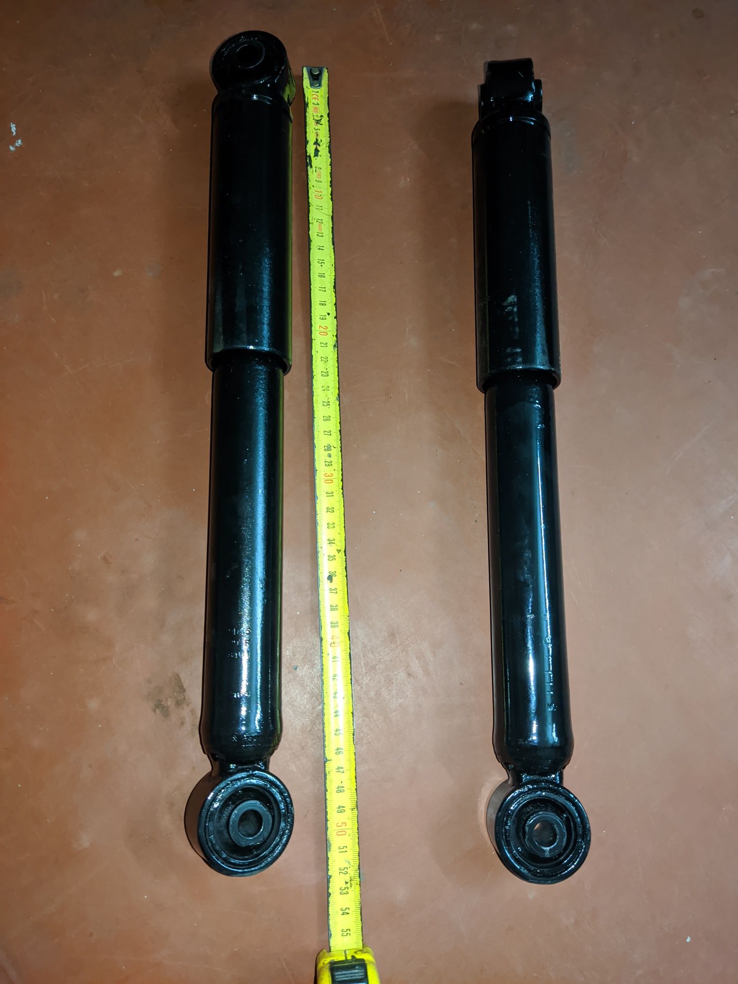 Амортизатор задній Vw Caddy III-IV 2K5513029F sachs
