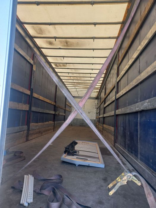 Напів причіп шміц полумега