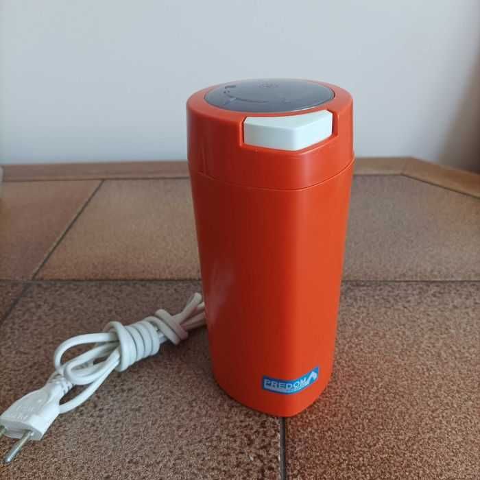 Elektryczny udarowy młynek do kawy Predom Prespol UD 40 z PRL-u