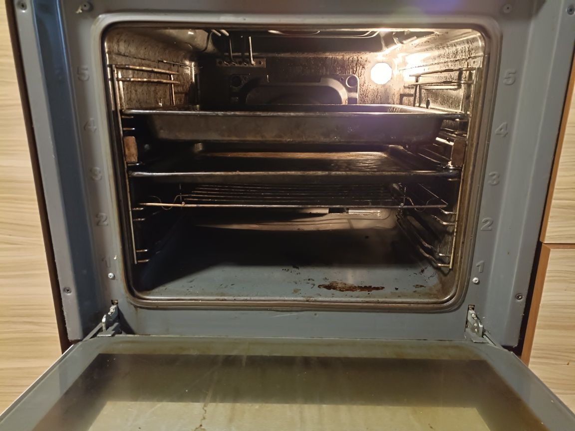 Kuchenka gazowa i piekarnik AMICA