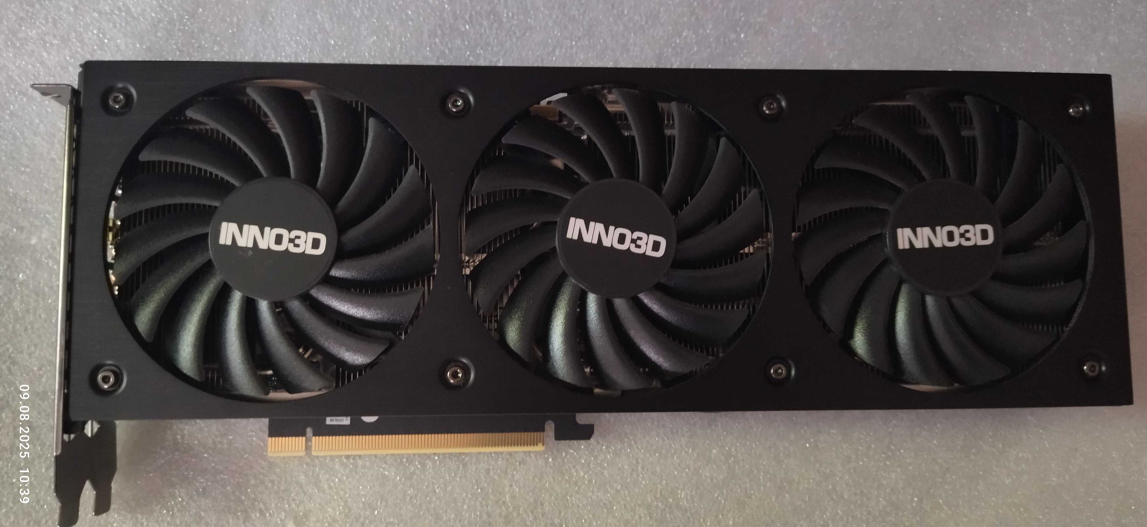 INNO3D Geforce RTX 3070 TI X3, ASUS Dual GeForce RTX 4070 OC Edition