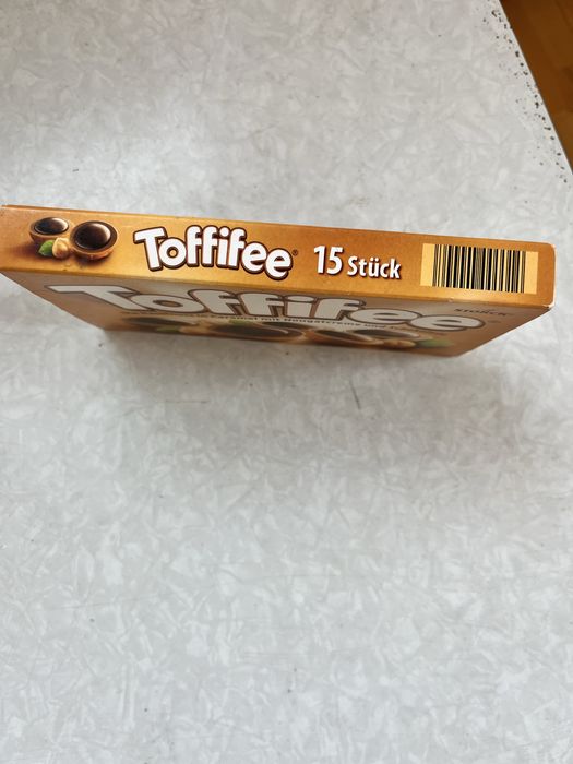 Конфеты в коробке,цукерки,Toffifee