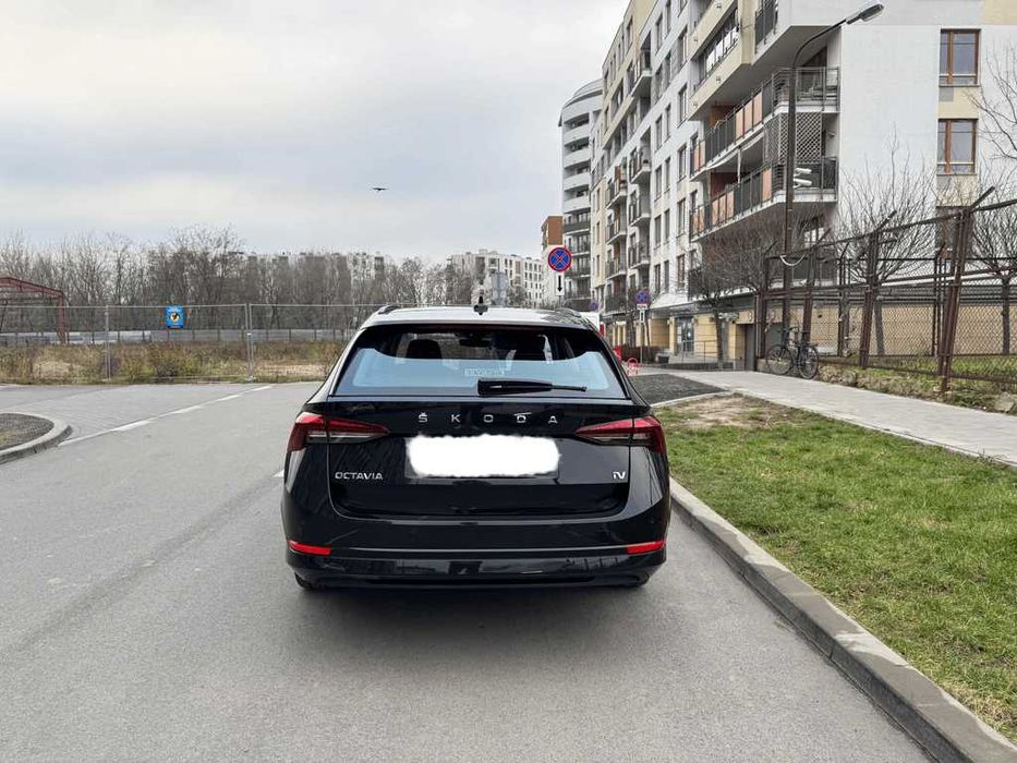 Бампер передній Skoda Octavia A8 Запчастини Шкода Октавиа А8, Шрот