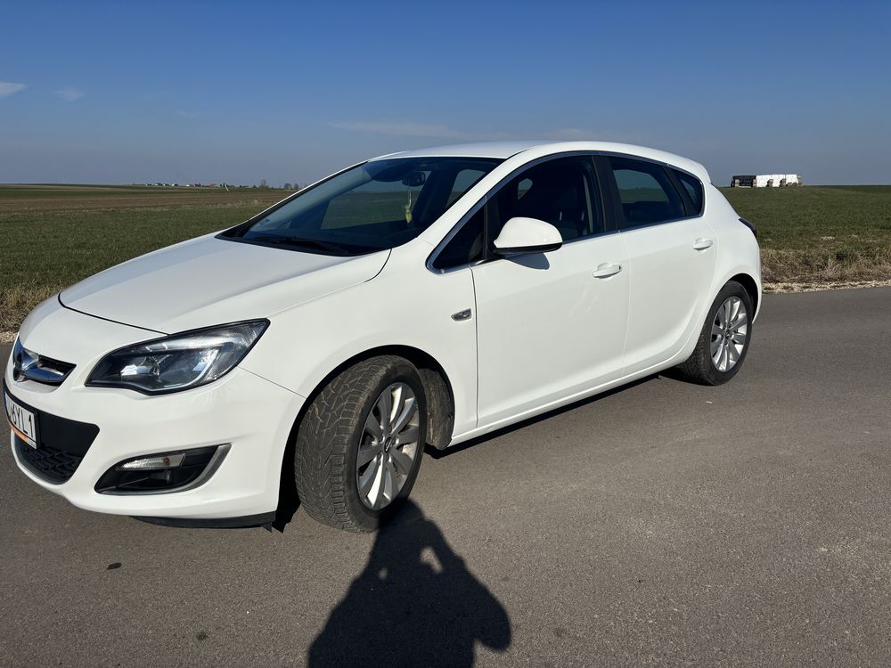 Opel astra j cosmo