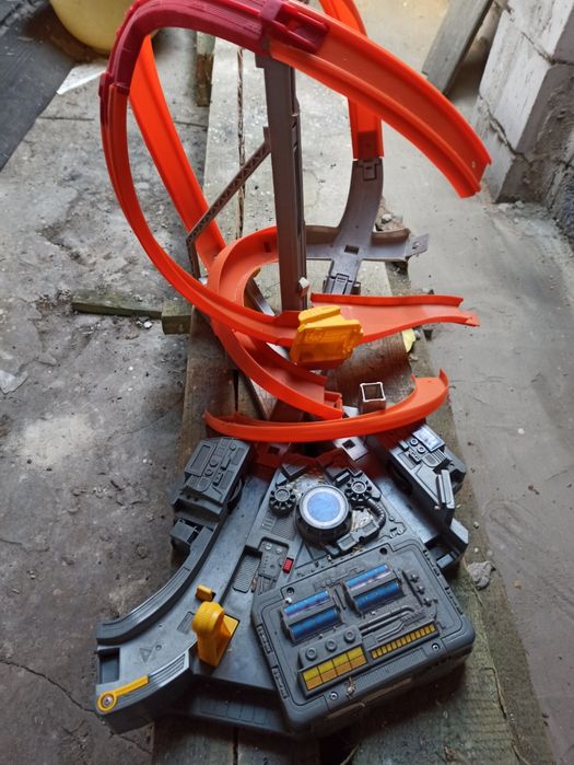 Stolik mamut z krzesłami