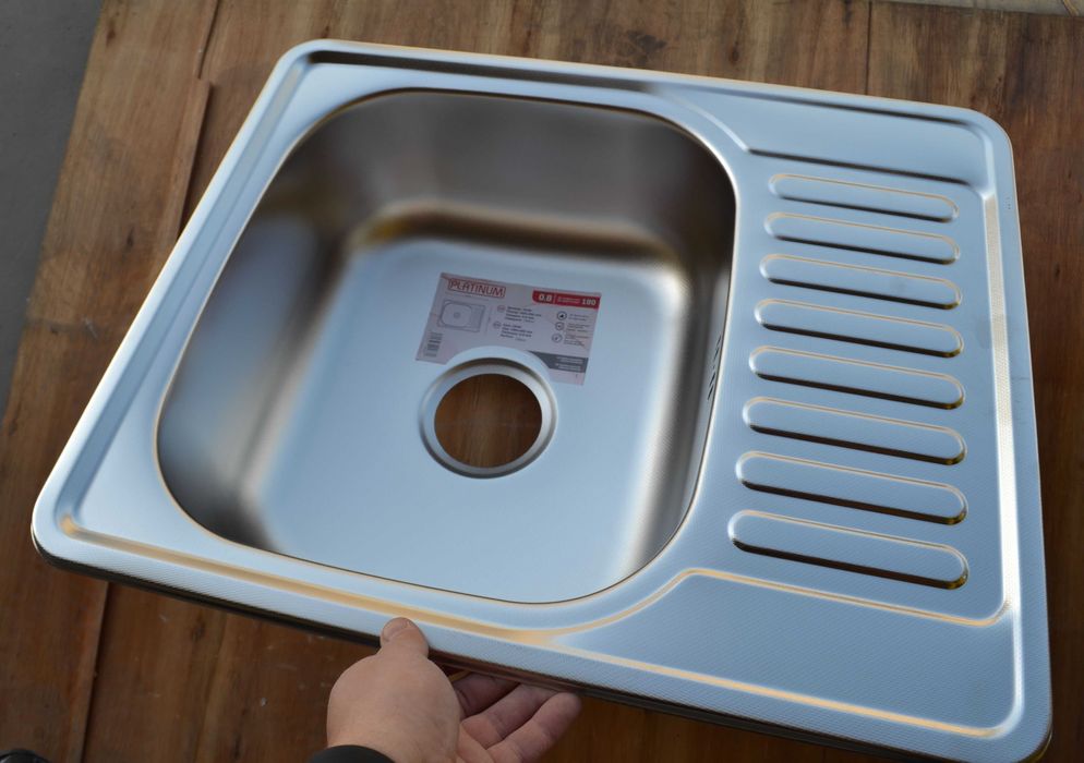 Кухонна мийка врізна 580*480 (уцінка)