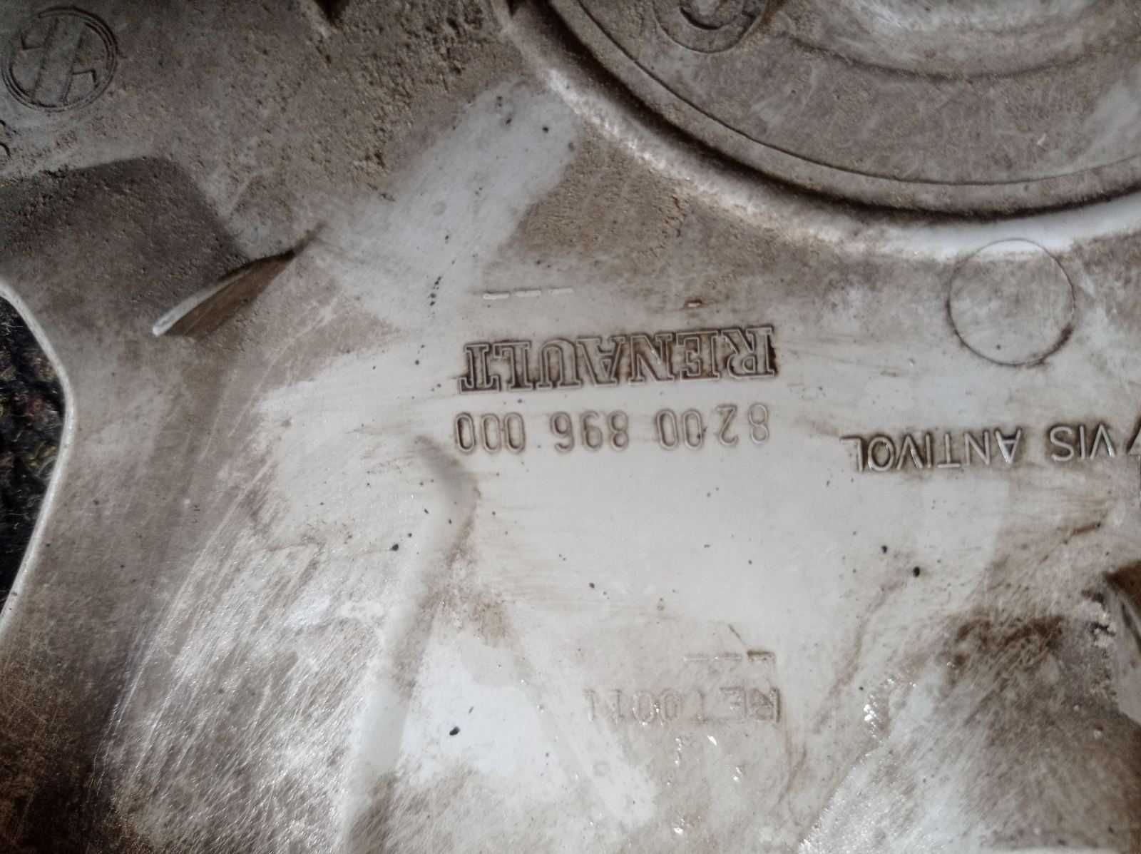 Ковпак R15  Renault  Logan Б/У