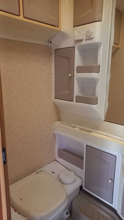 Caravana hobby 540
