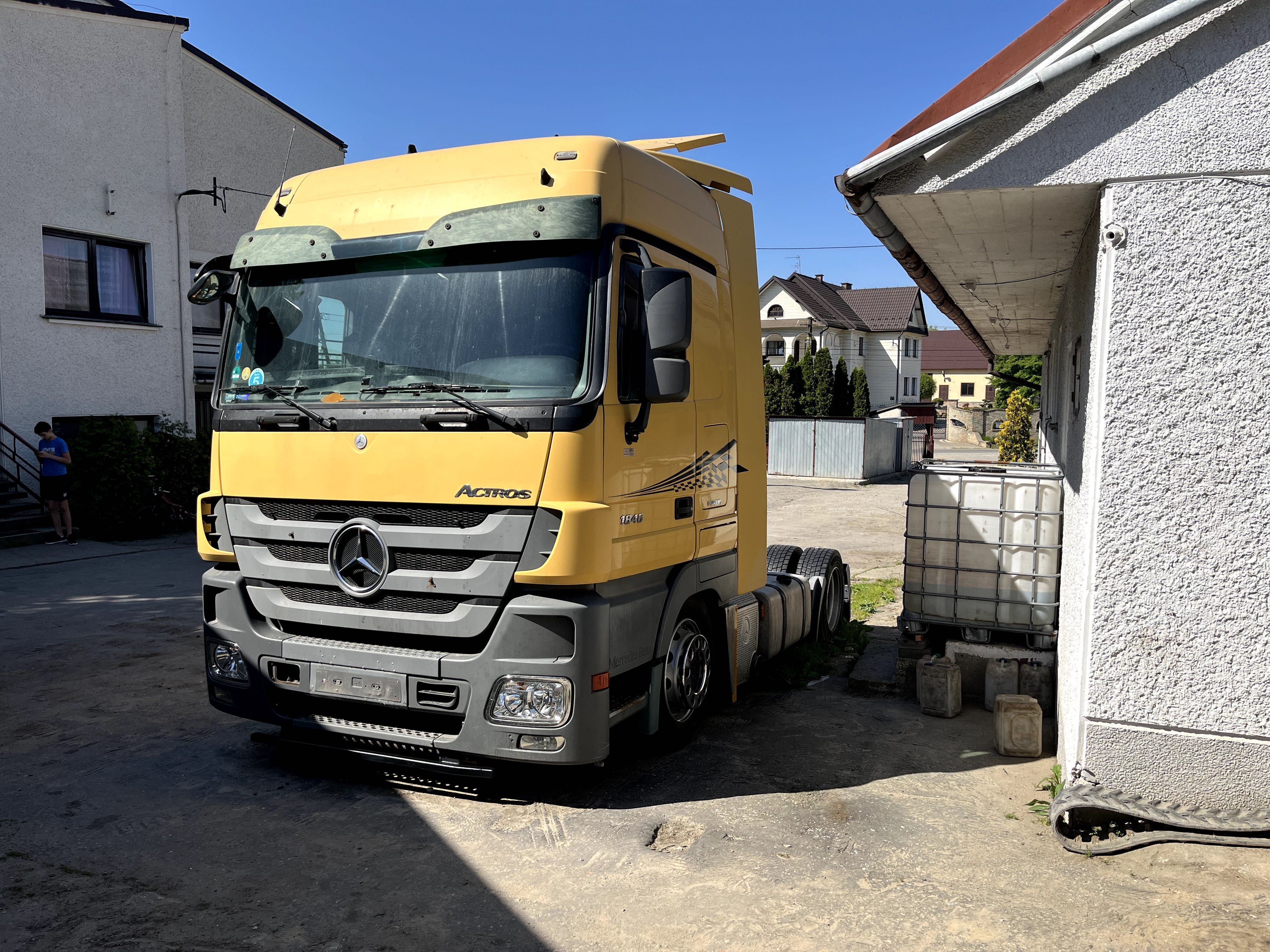 Mercedes Actros MP3 MEGA low deck