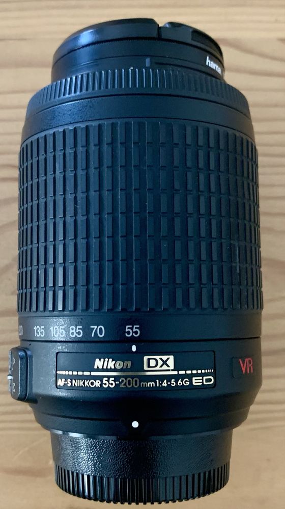 Nikon D5600 + 4 objetivas