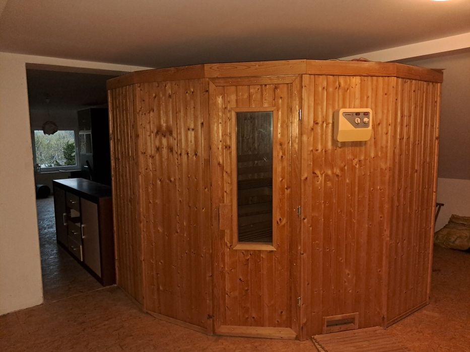 Sauna wewnętrzna narożnikowa