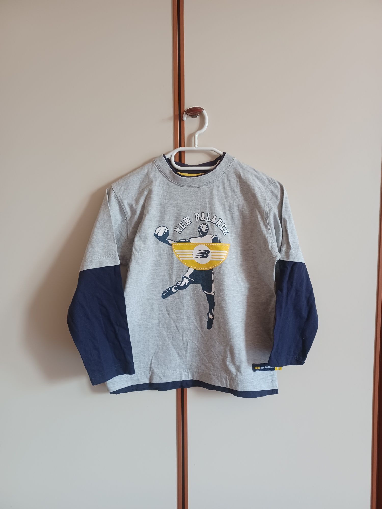 Sweter New Balance dla chłopca na ok 7 lat