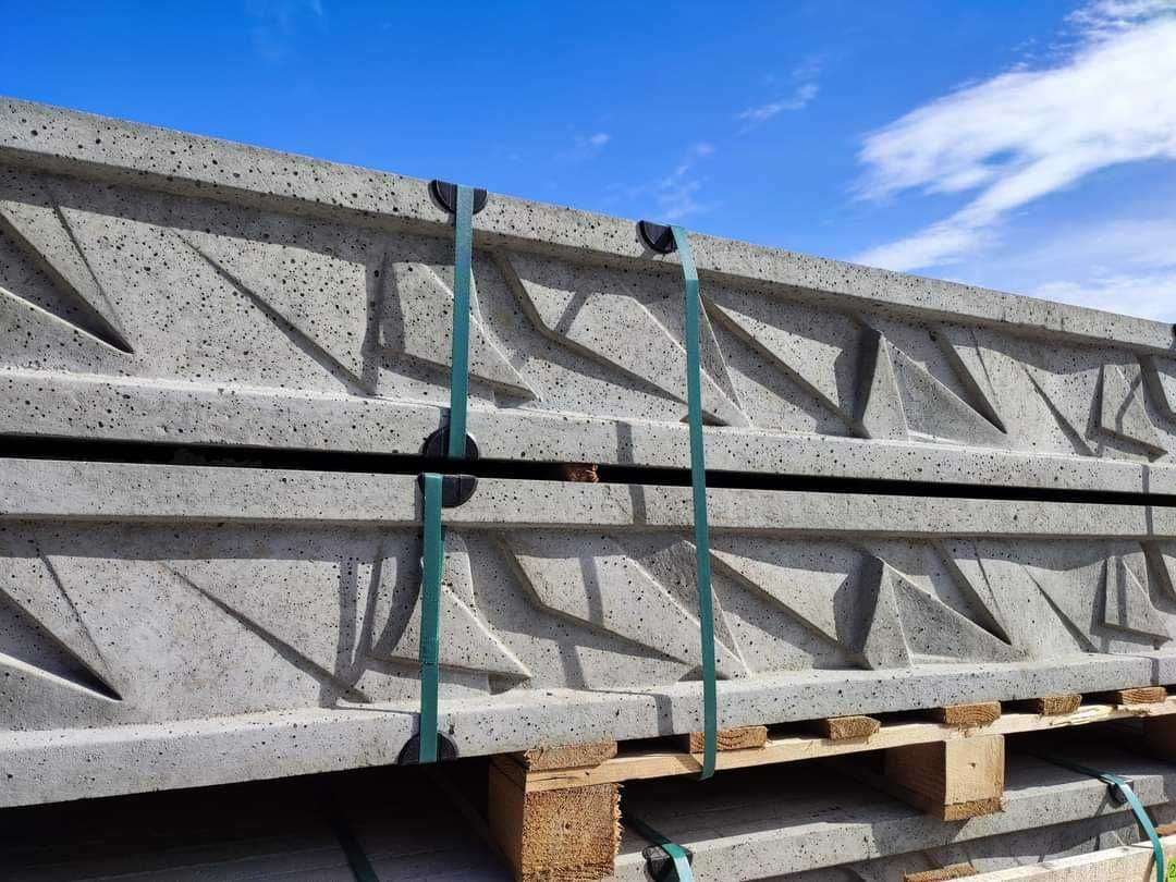 Podmurówka betonowa TRÓJKĄTY 250x25cm