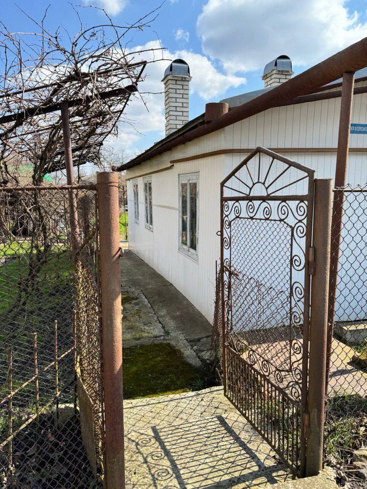 Продаж будинку можливо на розтерм, по перерахунку.