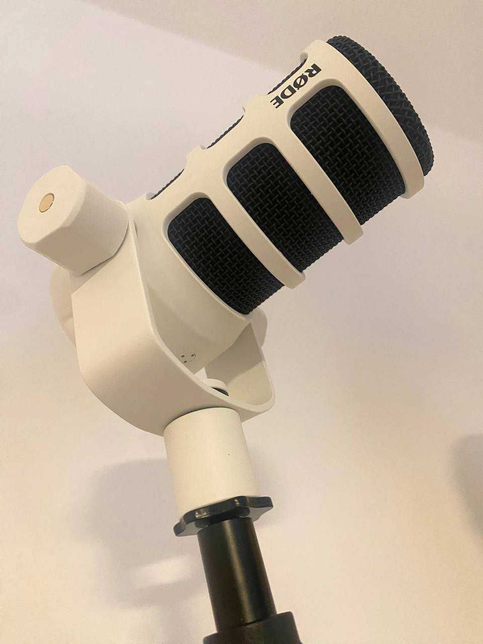 Rode PodMic USB White + Stojak RODE DS1