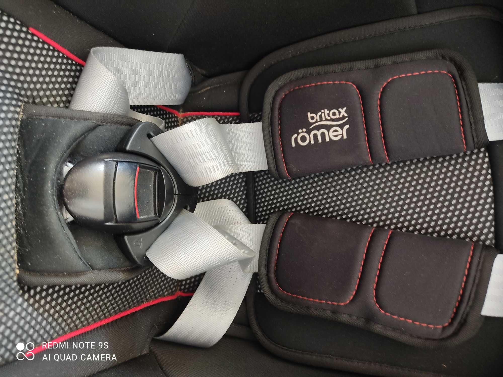 Fotelik Britax Romer Dualfix M isize 0-18kg