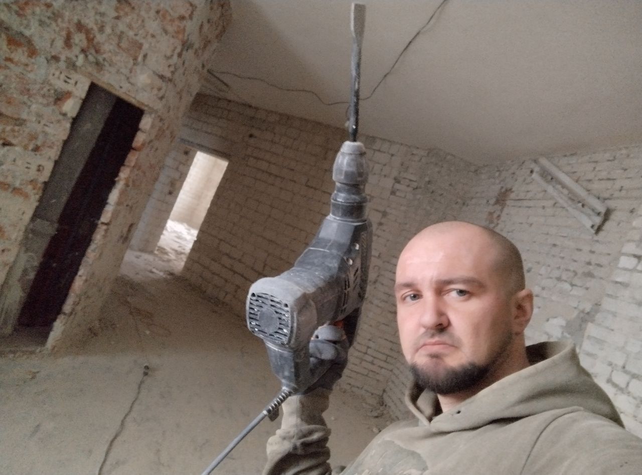 Демонтаж приміщень.
