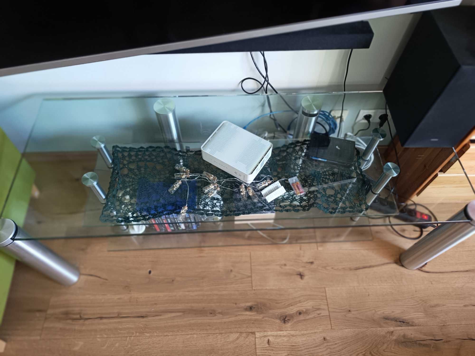 Stolik pod telewizor z szkła włoskiego hartowanego