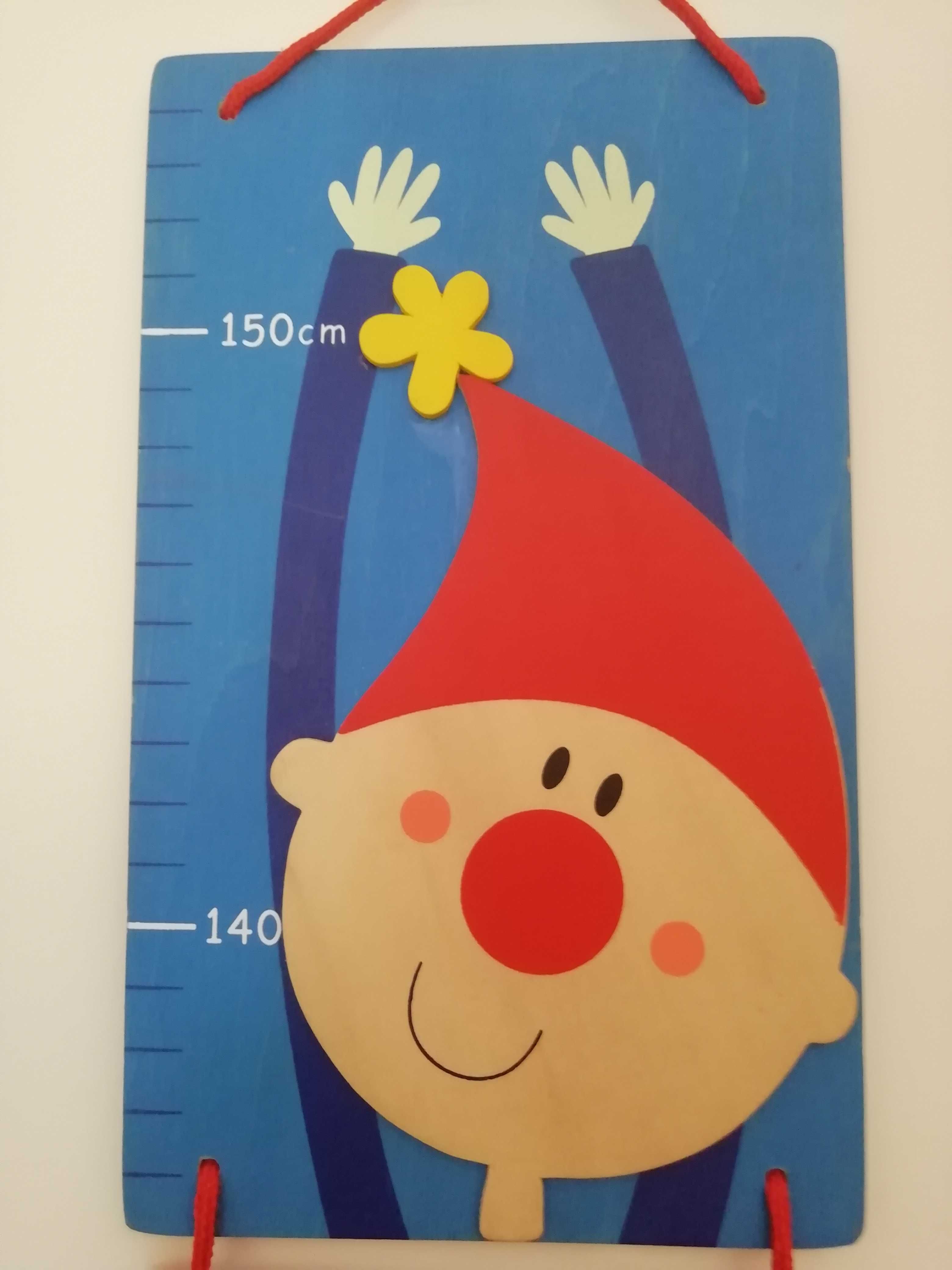 Medidor de altura de parede para crianças