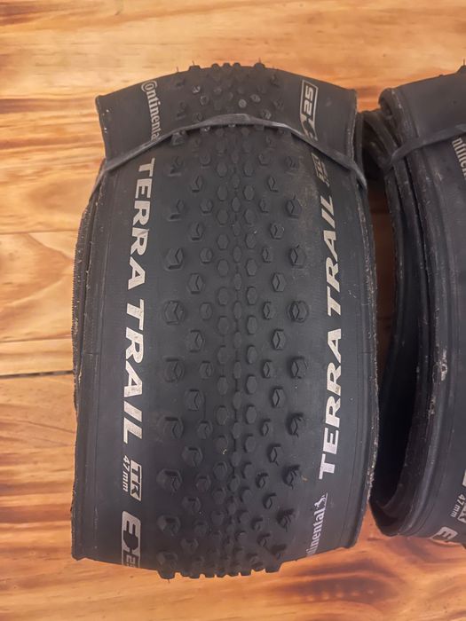Pneus gravel WTB e Continental