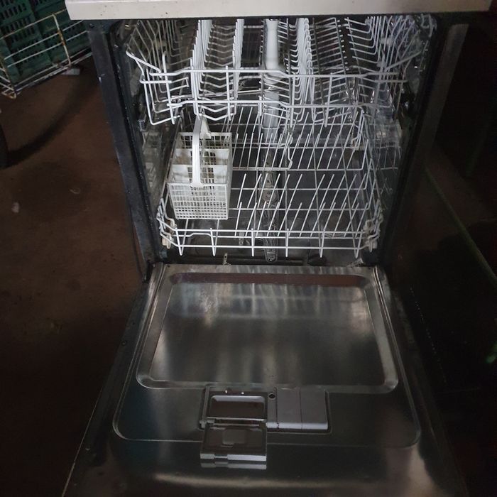 .....Maquina lavar. Loica