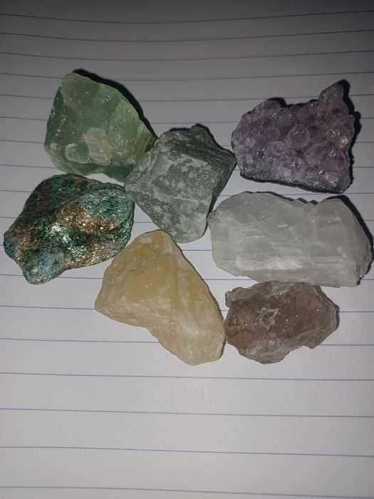 Kamienie szlachetne minerały 7 szt.