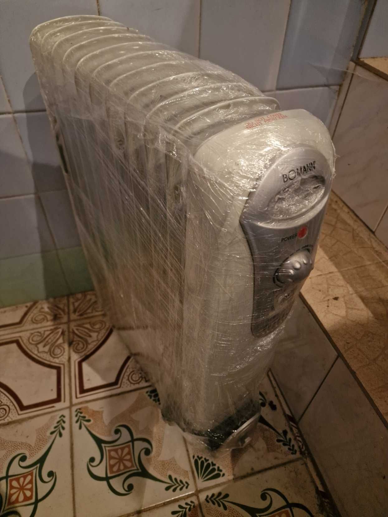Продам качественный масляный обогреватель Bomann