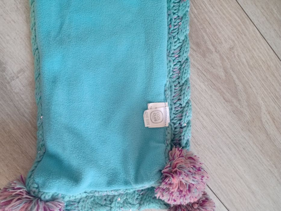 Szalik firmy Cool Club nowy